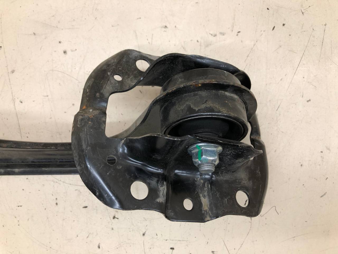 Рычаг задний продольный левый Jetour Dashing 2022>