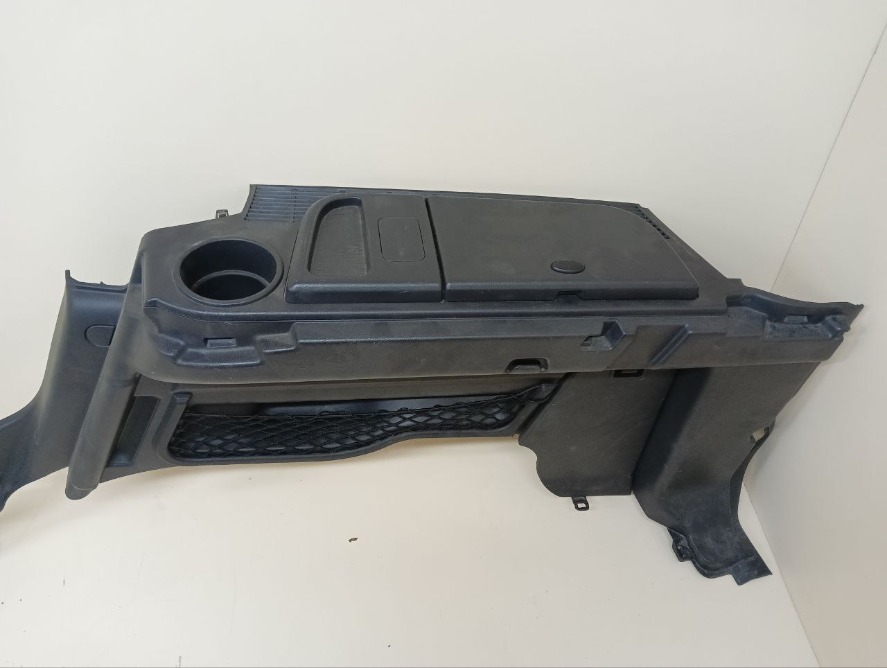 Обшивка багажника Land Rover Discovery 3 (L319) 2004-2009