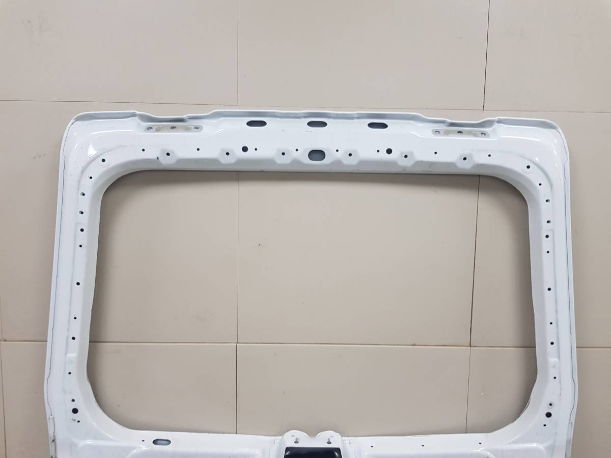 Дверь багажника Land Rover Range Rover Sport 2005-2012 Дверь багажника Land Rover Range Rover Sport 2005-2012