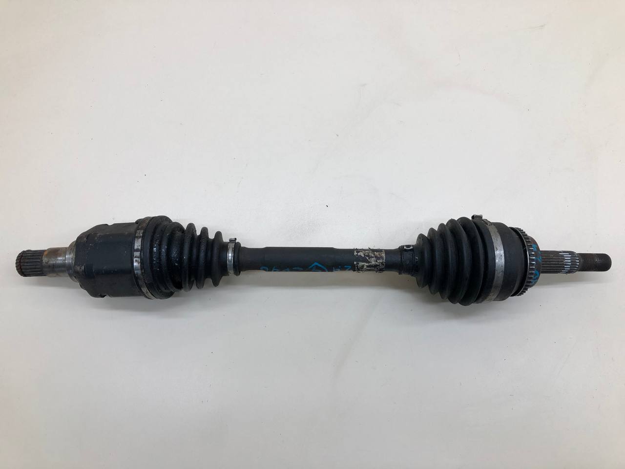 Полуось передняя левая Toyota Camry (XV40) 2006-2011 Полуось передняя левая Toyota Camry (XV40) 2006-2011