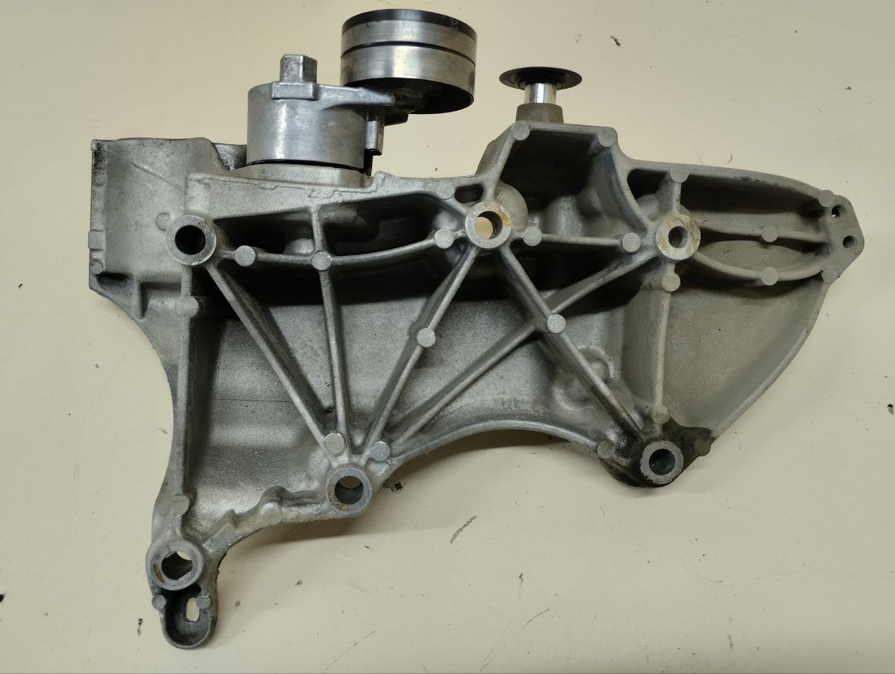 Кронштейн генератора Renault Duster (HSA, HSM) 2012>