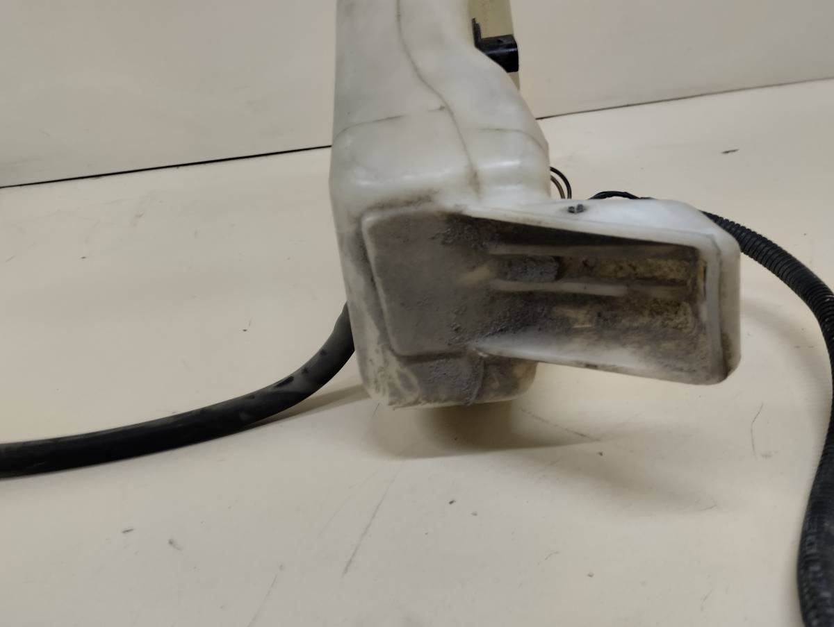 Бачок омывателя Audi Q7 (4L) 2005-2015