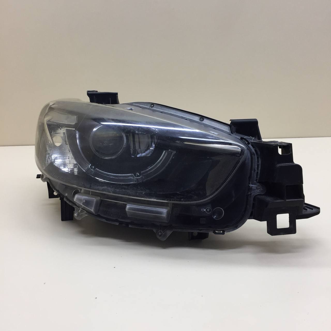 Фара правая Mazda CX-5 (KE) 2011-2017 Фара правая Mazda CX-5 (KE) 2011-2017