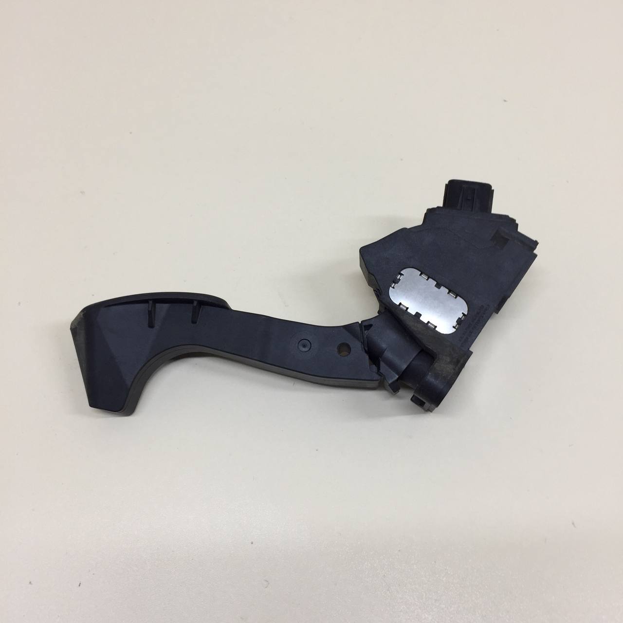 Педаль газа Toyota Corolla E180 2013-2019 Педаль газа Toyota Corolla E180 2013-2019
