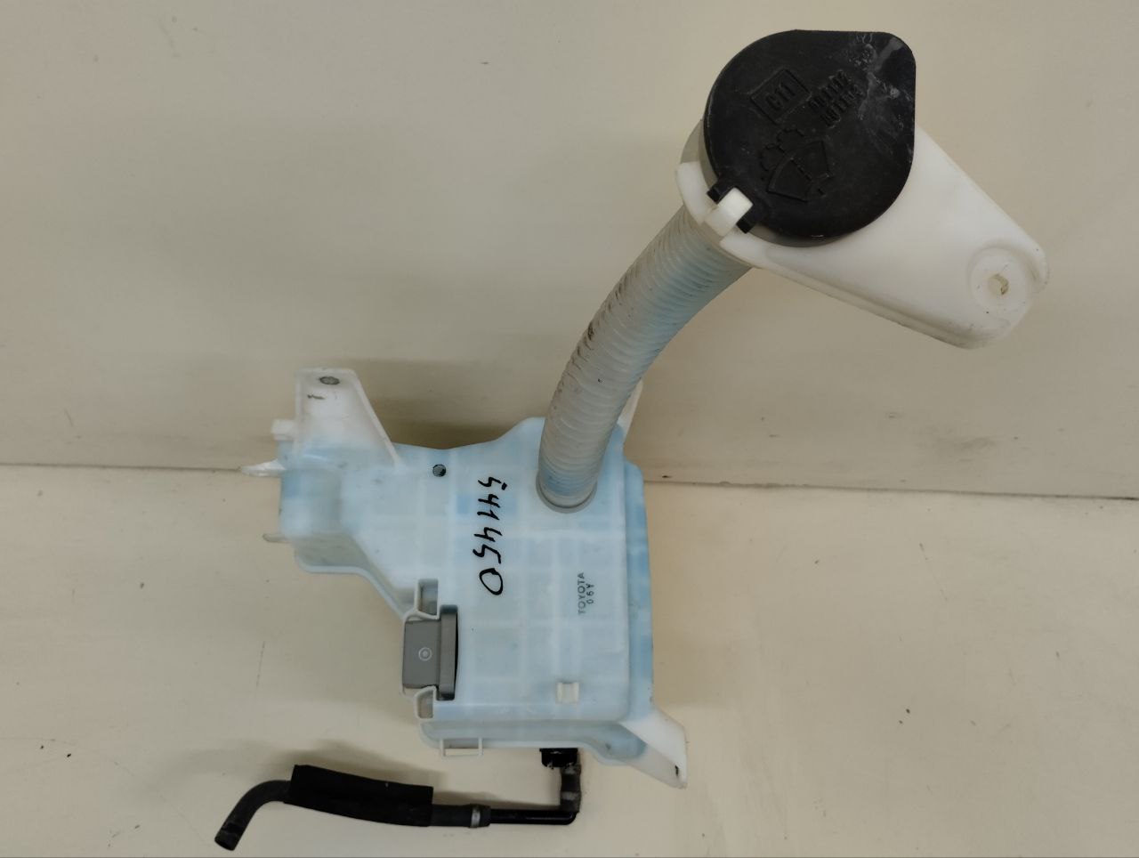 Бачок омывателя Lexus RX 350 /450h (XL10) 2009-2015 Бачок омывателя Lexus RX 350 /450h (XL10) 2009-2015