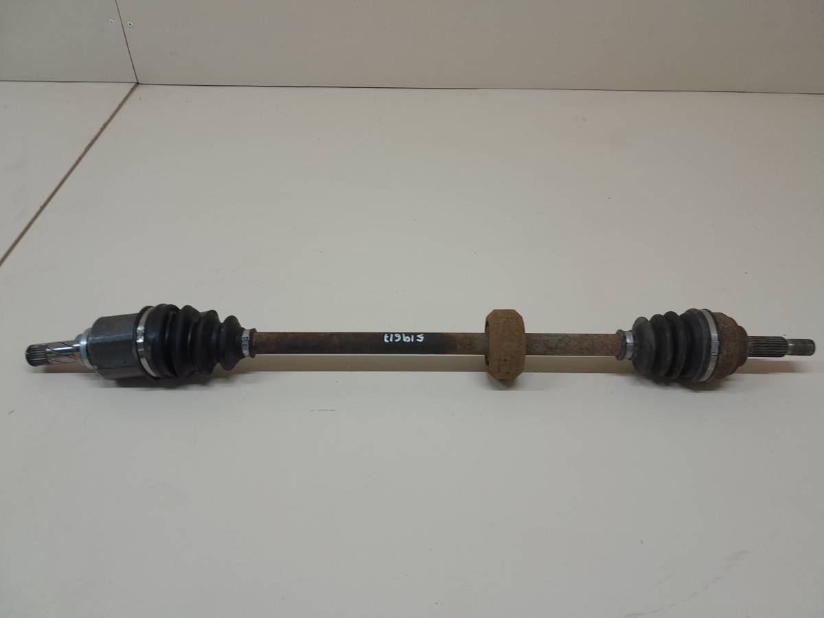 Полуось передняя правая Renault Sandero 2009-2014 Полуось передняя правая Renault Sandero 2009-2014