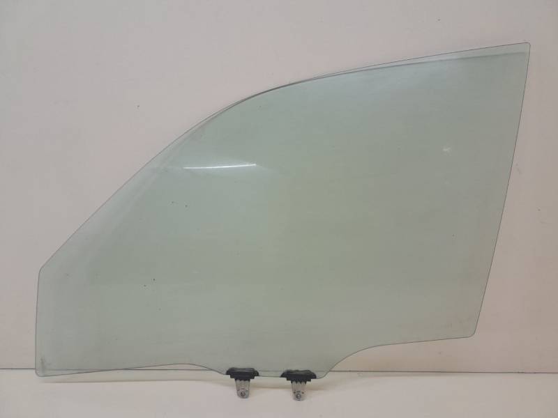 Стекло двери передней левой Suzuki Grand Vitara 2005-2015