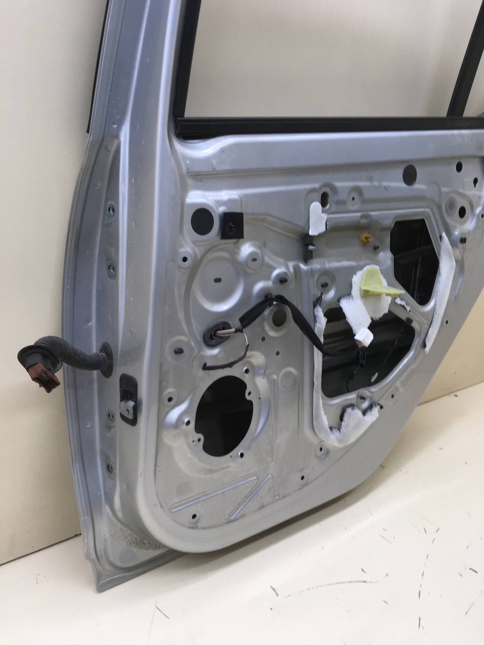 Дверь задняя правая Renault Sandero Stepway (5S) 2014-2022 Дверь задняя правая Renault Sandero Stepway (5S) 2014-2022