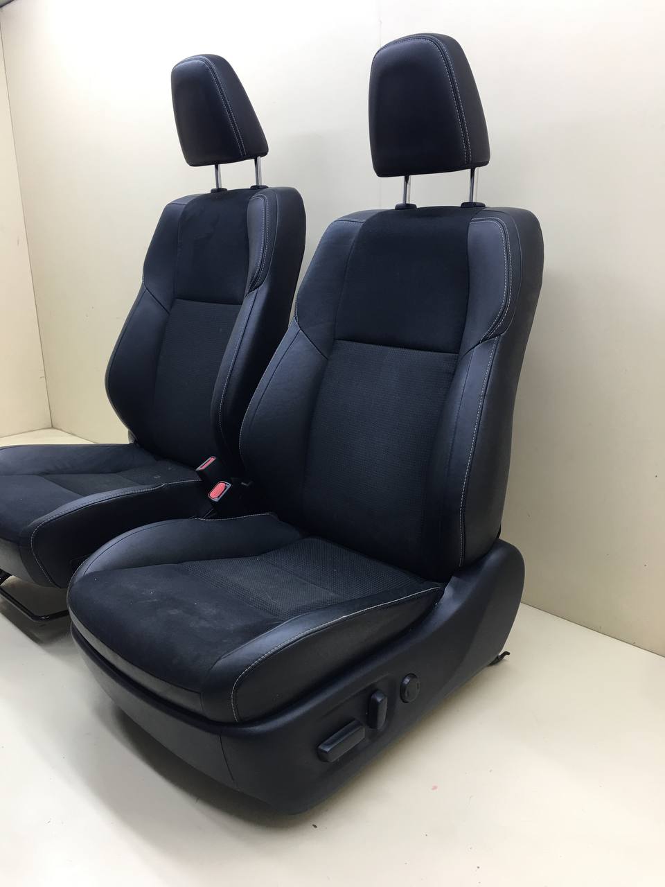 Сиденье (комплект) Toyota Rav 4 (XA40) 2013-2019