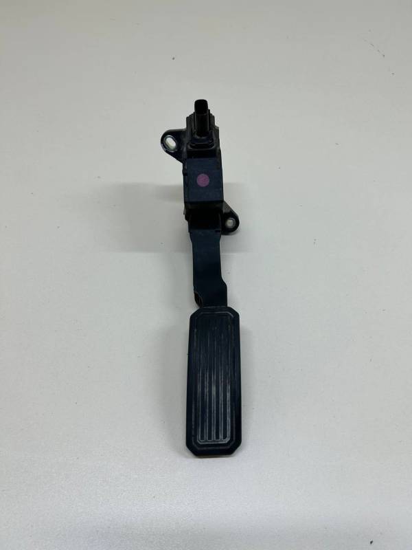 Педаль газа Toyota Corolla E150 2006-2013