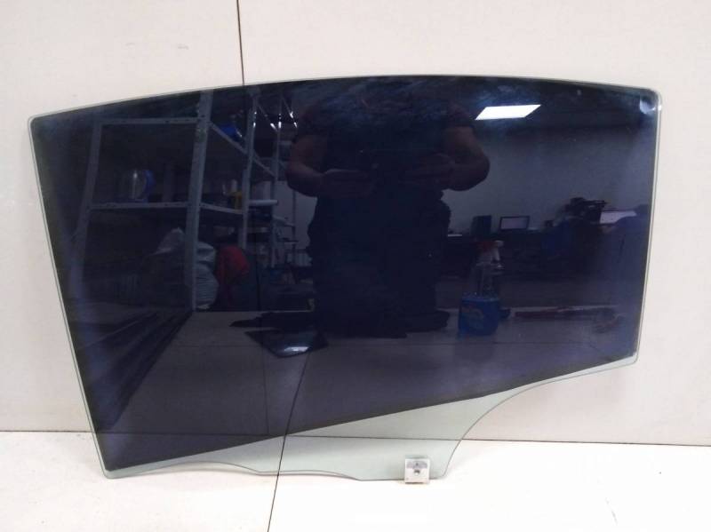 Стекло двери задней левой Mazda Mazda 3 (BK) 2002-2009
