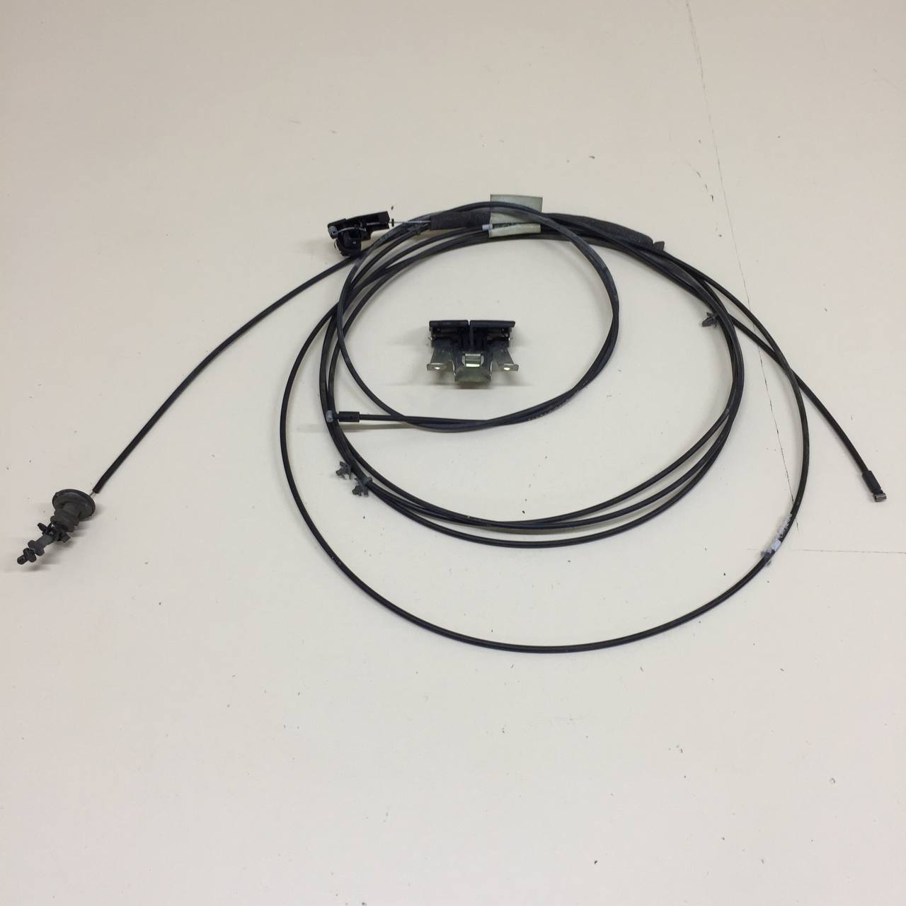 Ручка открывания капота Nissan Note (E11) 2006-2013
