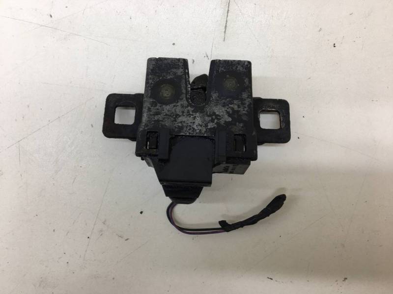 Замок капота Land Rover Range Rover Sport 2005-2012 Замок капота Land Rover Range Rover Sport 2005-2012