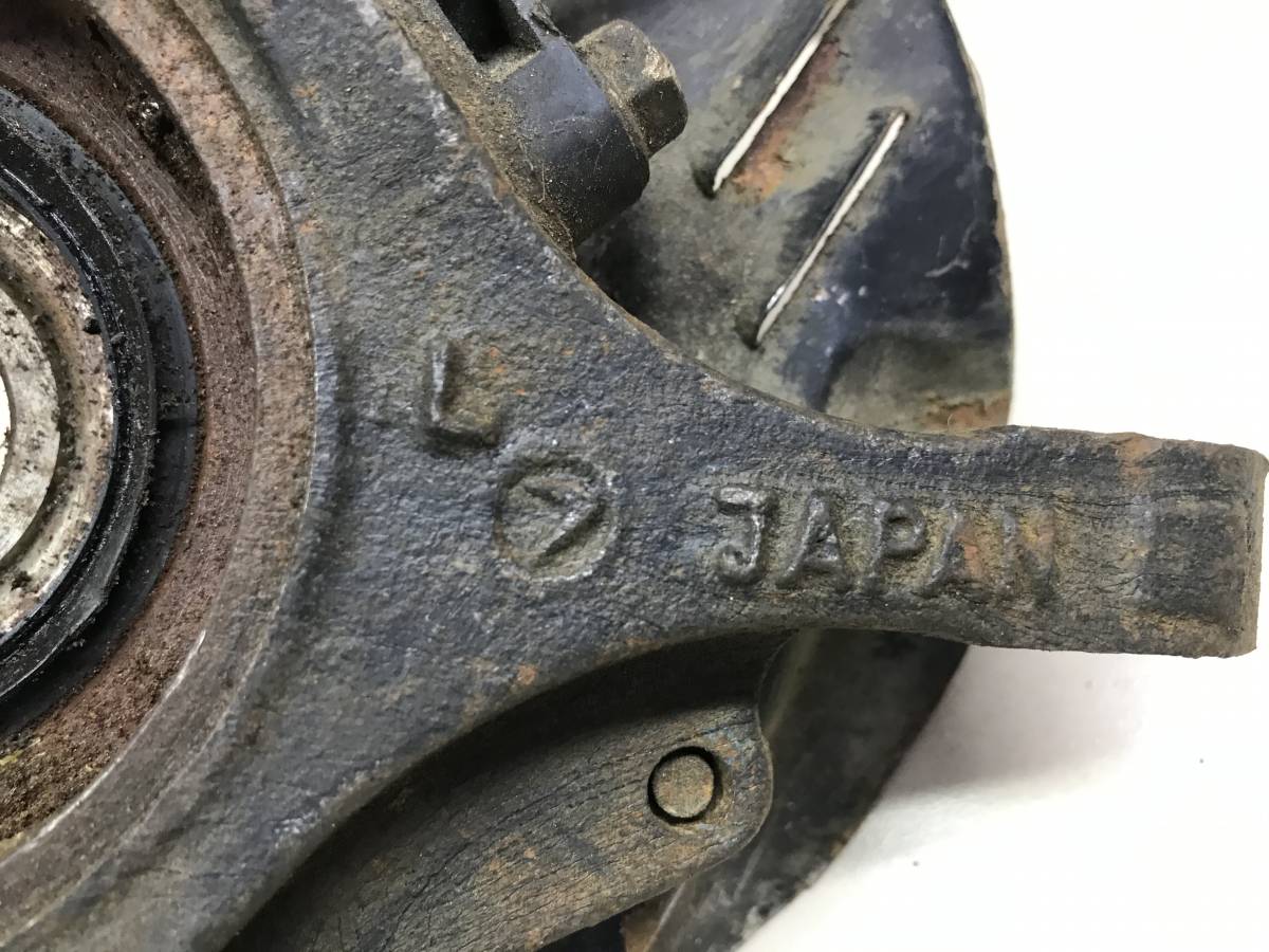 Кулак поворотный передний левый Subaru Impreza (G10) 1996-2000