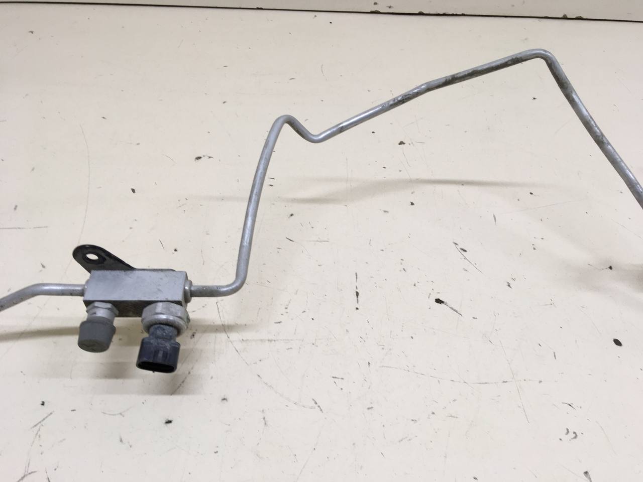 Трубка кондиционера Toyota Corolla E150 2006-2013 Трубка кондиционера Toyota Corolla E150 2006-2013