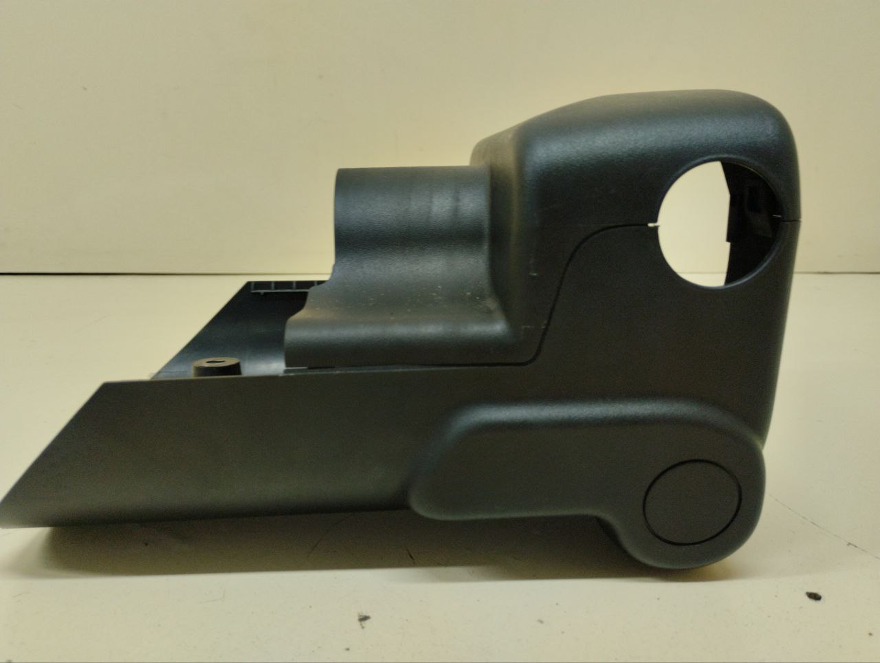 Кожух рулевой колонки Land Rover Discovery 3 (L319) 2004-2009