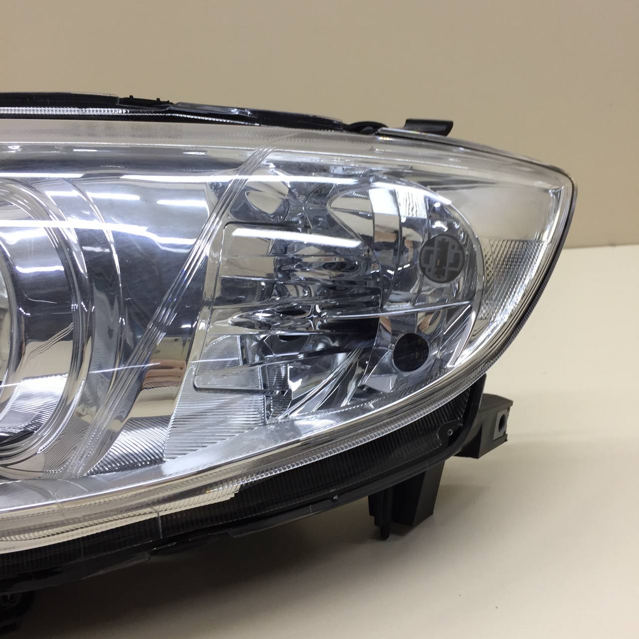 Фара левая Subaru Impreza (G12) 2007-2012