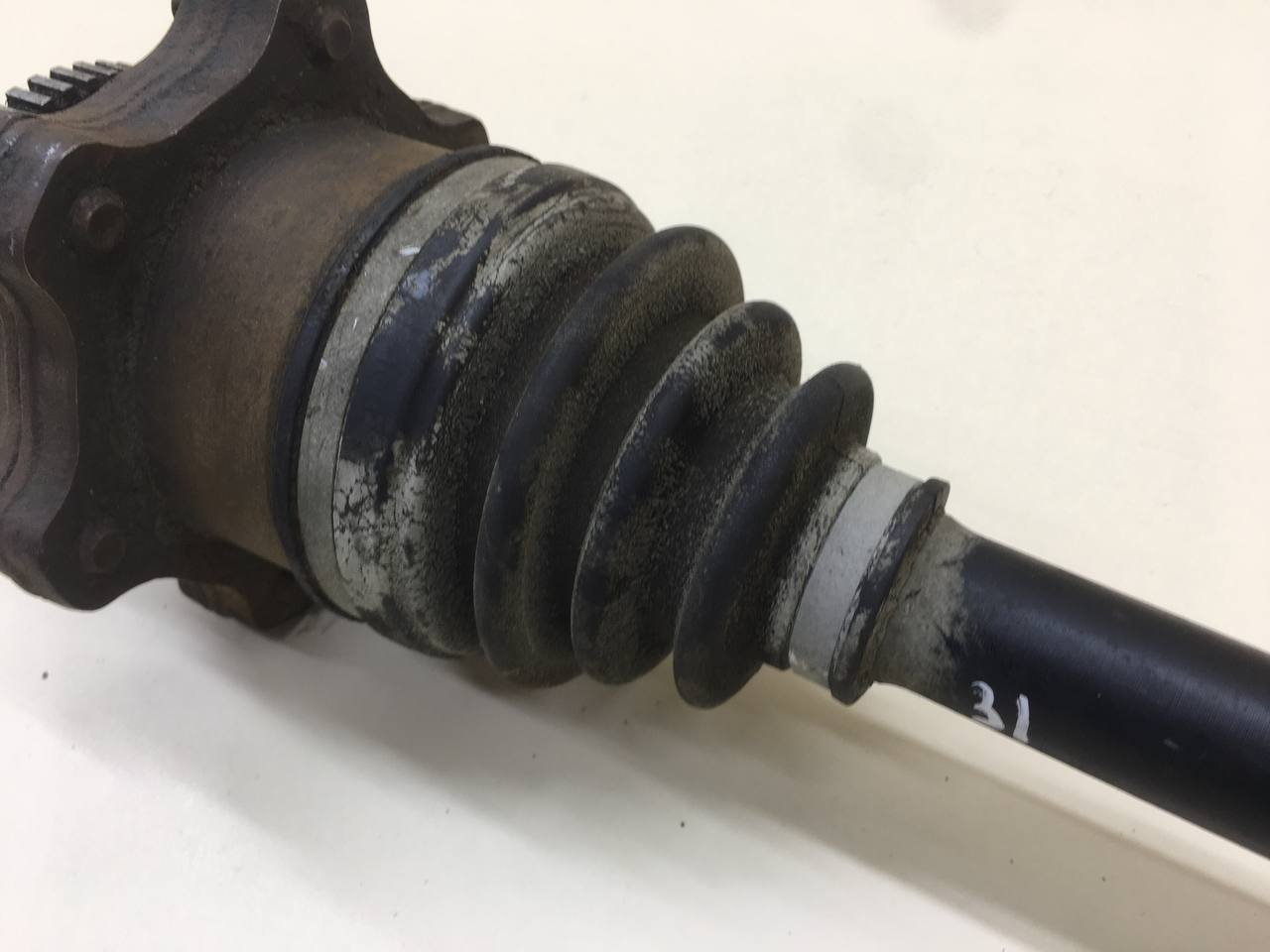 Полуось задняя левая Infiniti EX/QX50 (J50) 2008-2017 Полуось задняя левая Infiniti EX/QX50 (J50) 2008-2017
