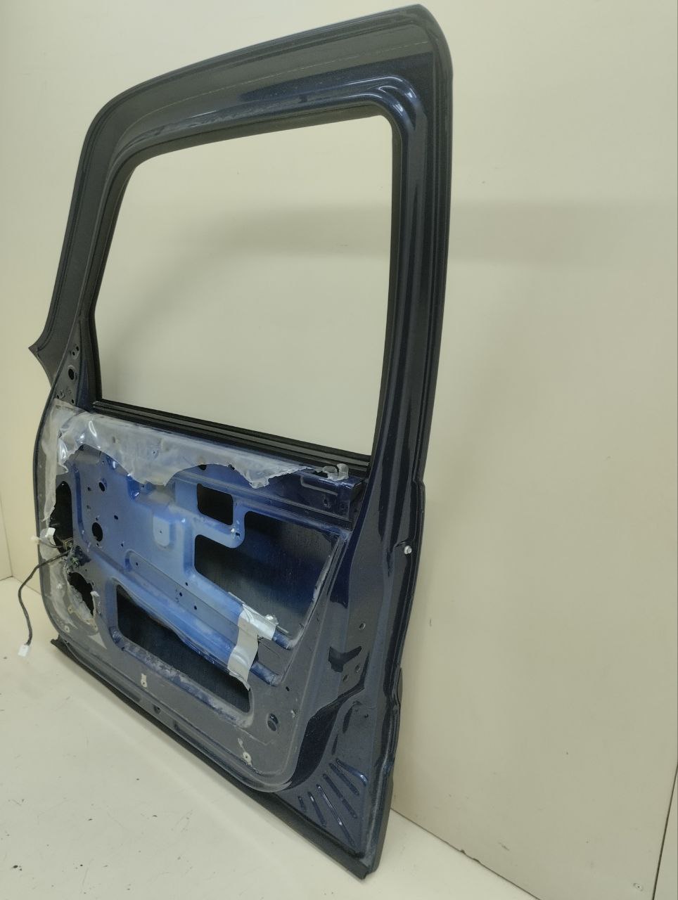 Дверь передняя правая Chevrolet Niva 2009-2020 Дверь передняя правая Chevrolet Niva 2009-2020
