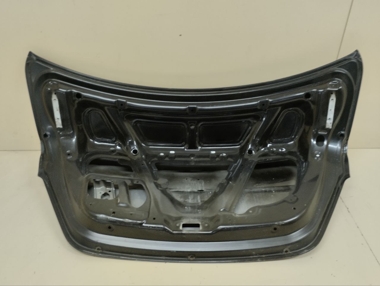 Крышка багажника Hyundai Solaris (RB) 2010-2017