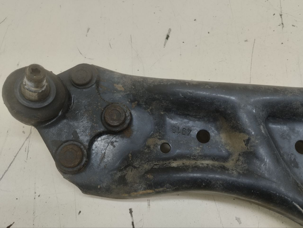 Рычаг передний левый Skoda Rapid 2012-2020