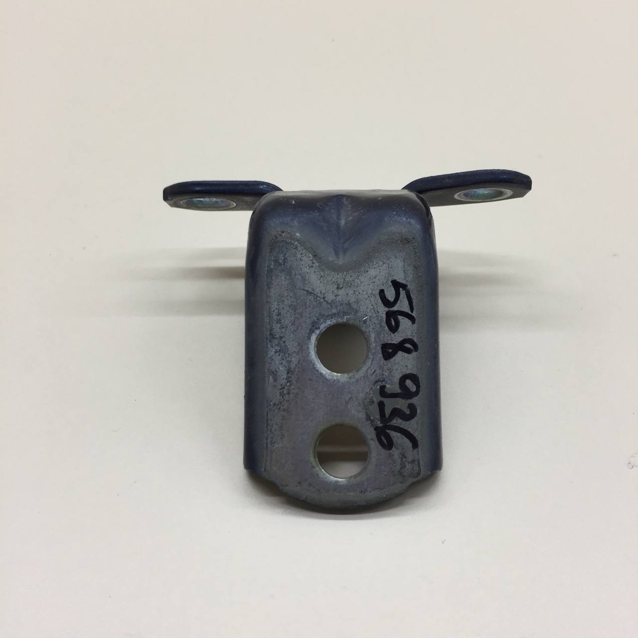 Петля двери задней правой нижняя Nissan Almera 3 (G11, G15) 2012>