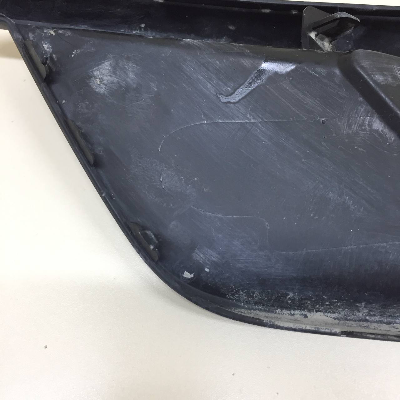 Рамка противотуманной фары правой Mazda Mazda 3 (BM) 2013-2016 Рамка противотуманной фары правой Mazda Mazda 3 (BM) 2013-2016