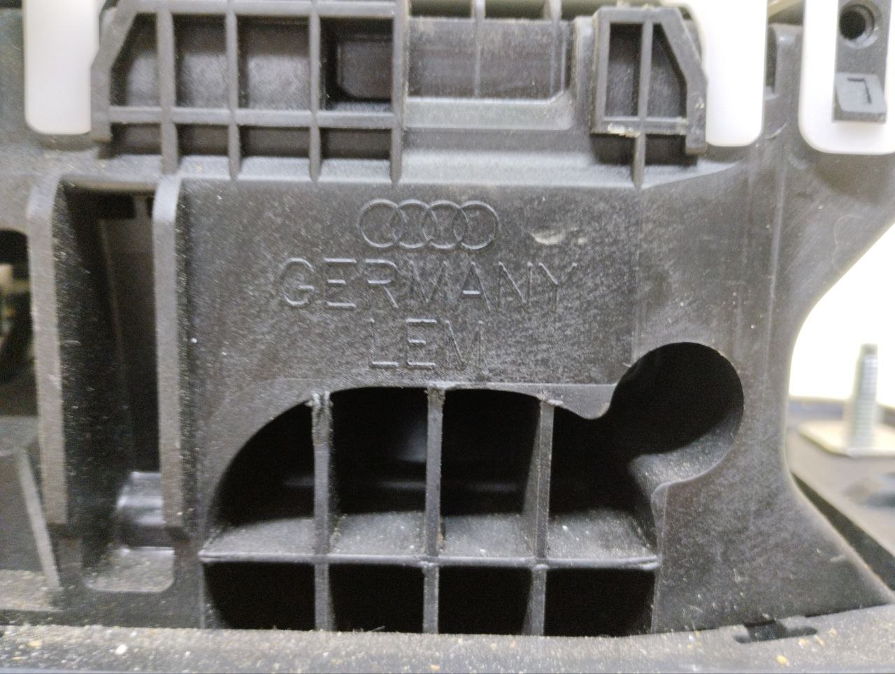 Кулиса КПП Audi Q5 (8R) 2008-2017