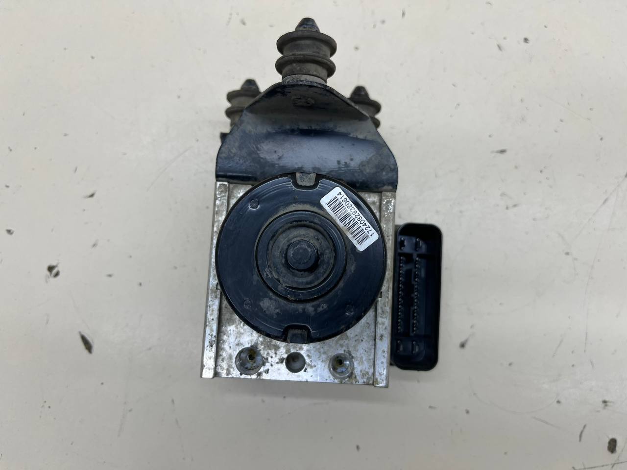 Блок ABS (насос) Skoda Octavia (A5 1Z-) 2004-2013 Блок ABS (насос) Skoda Octavia (A5 1Z-) 2004-2013