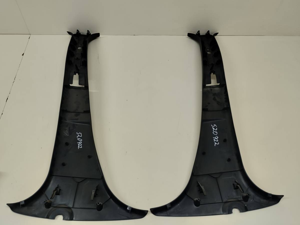 Обшивка стойки Lada Largus 2012>