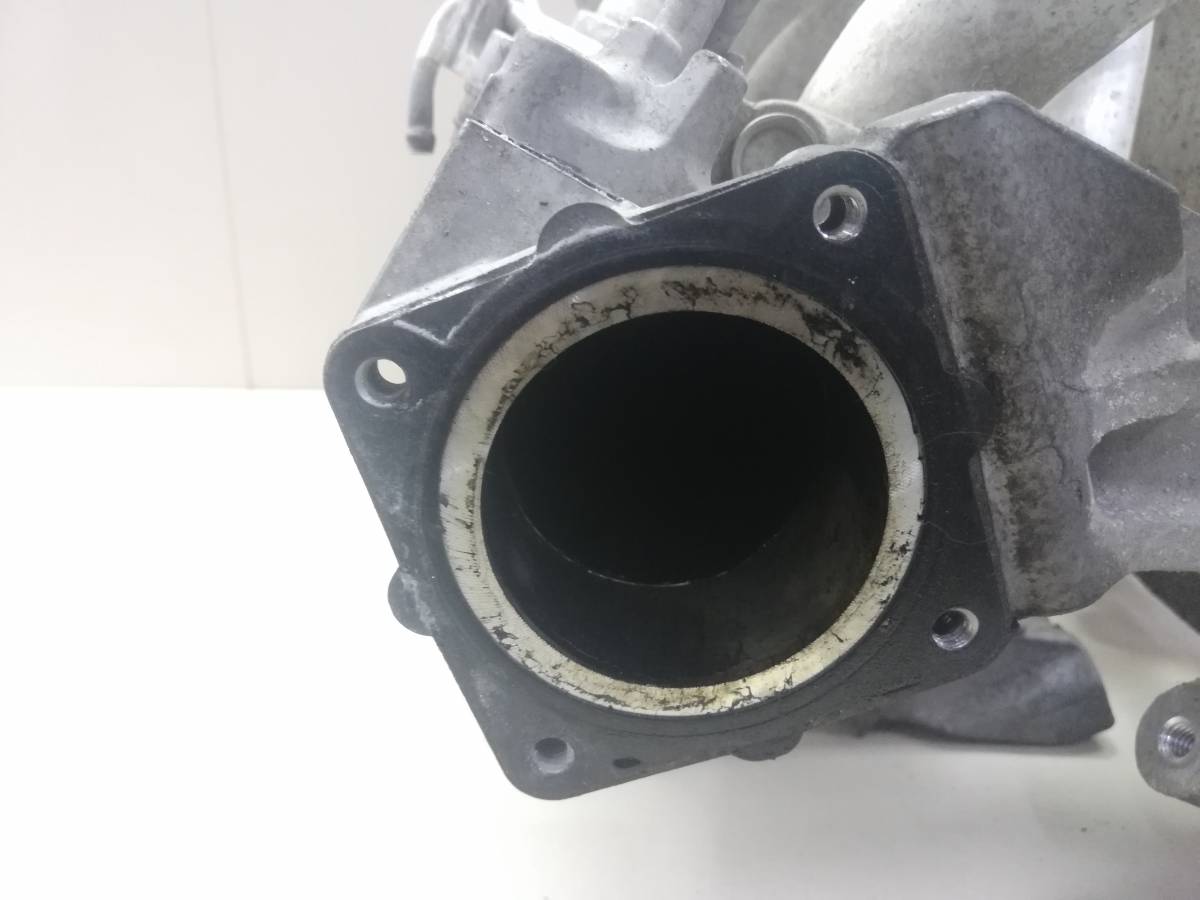 Коллектор впускной Nissan Almera (N16) 2000-2006