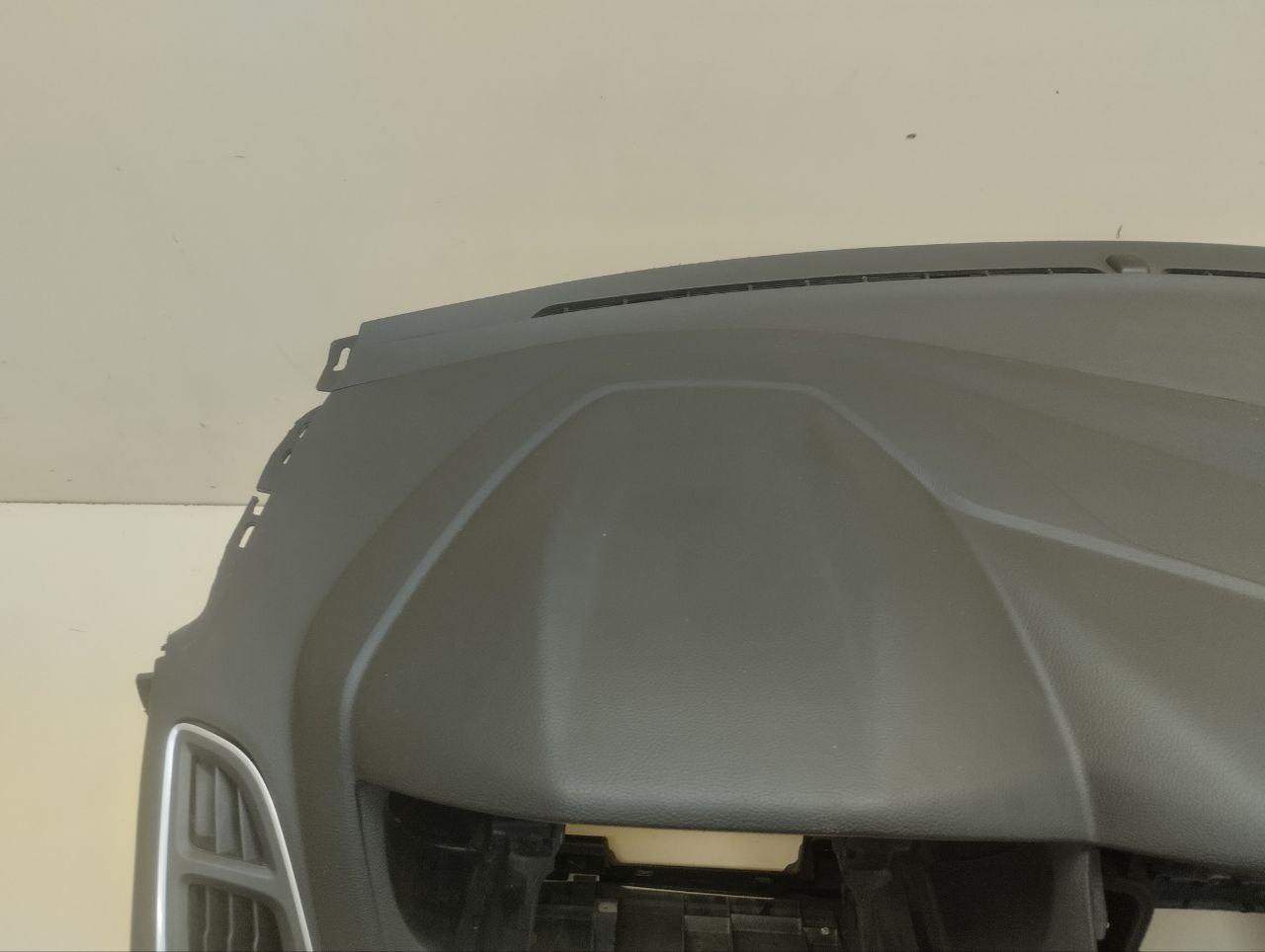 Торпедо Ford Focus 3 2011>