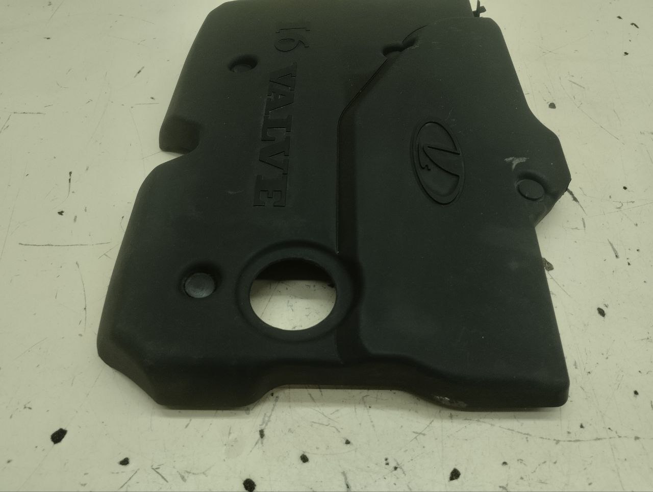 Крышка двигателя декоративная Lada Priora 2007-2018