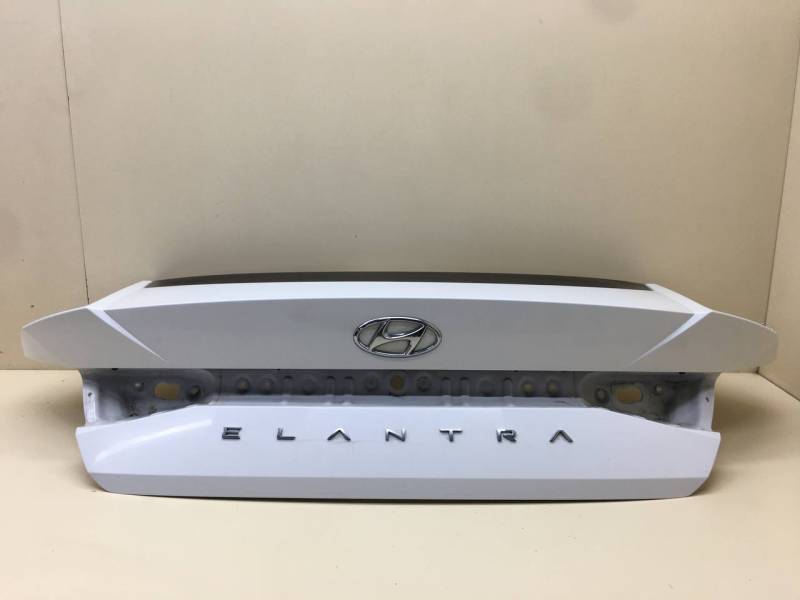 Крышка багажника Hyundai Elantra (CN7) 2020>
