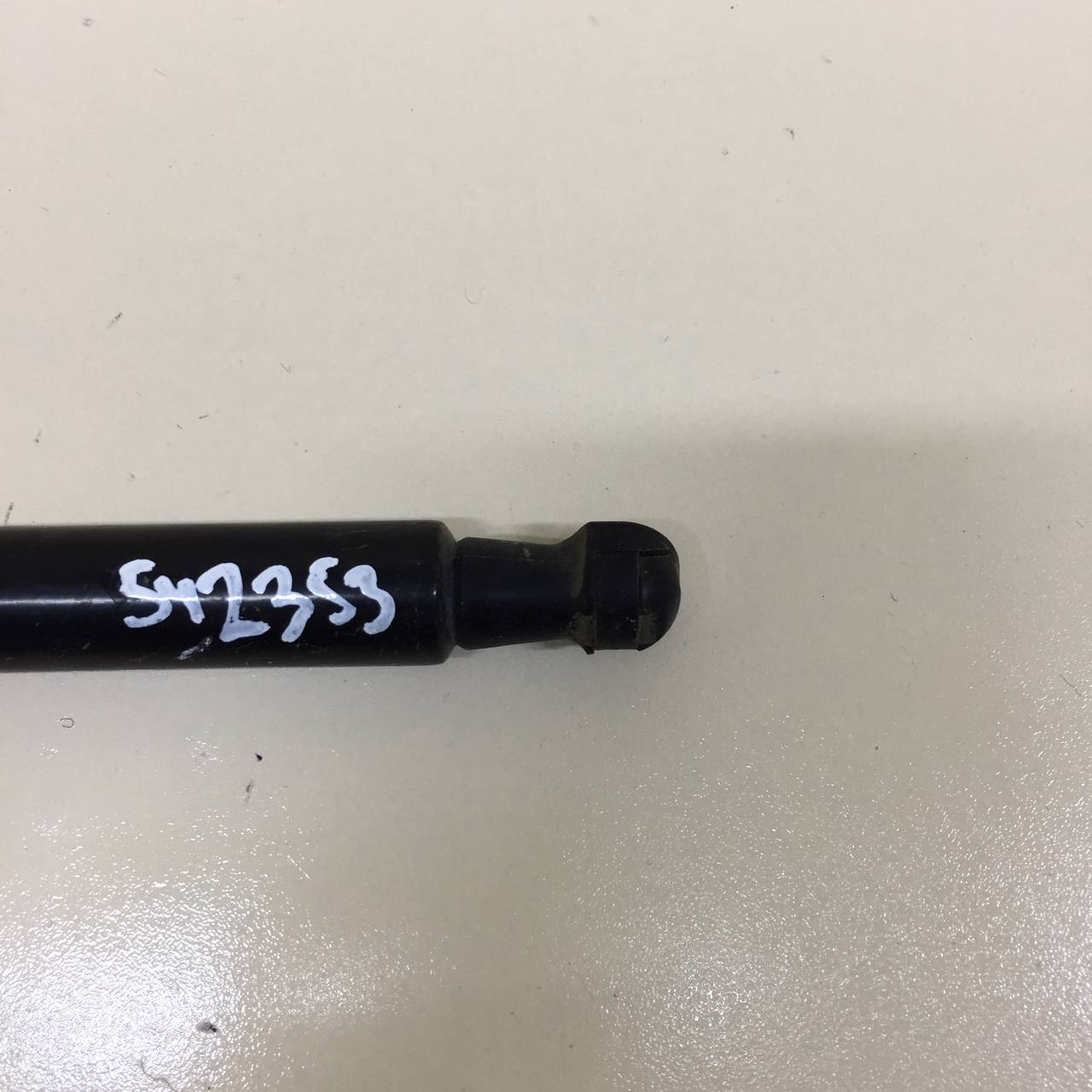 Амортизатор двери багажника Renault Duster (HSA, HSM) 2012>