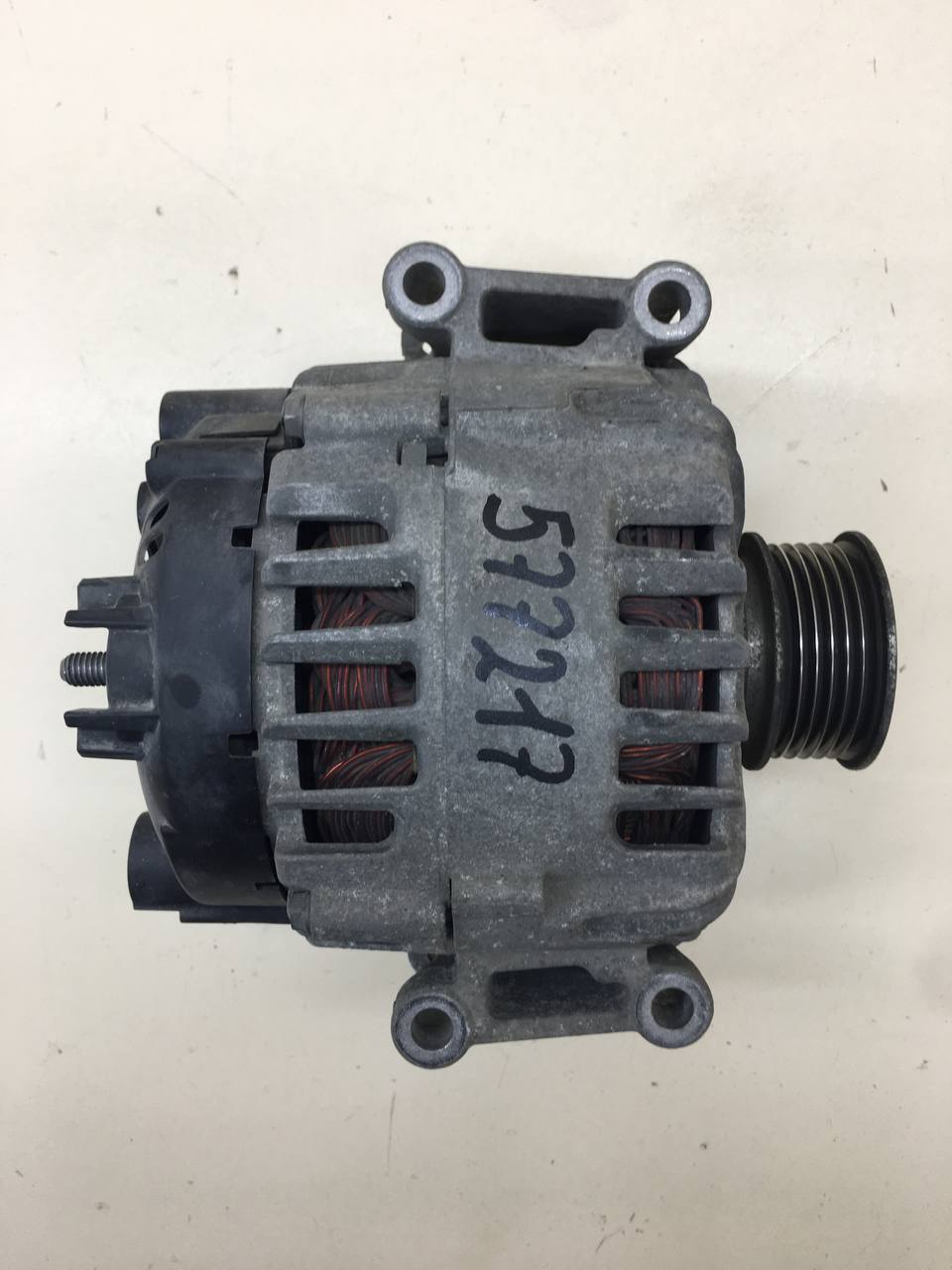 Генератор Volkswagen Tiguan (5N1) 2007-2011 Генератор Volkswagen Tiguan (5N1) 2007-2011