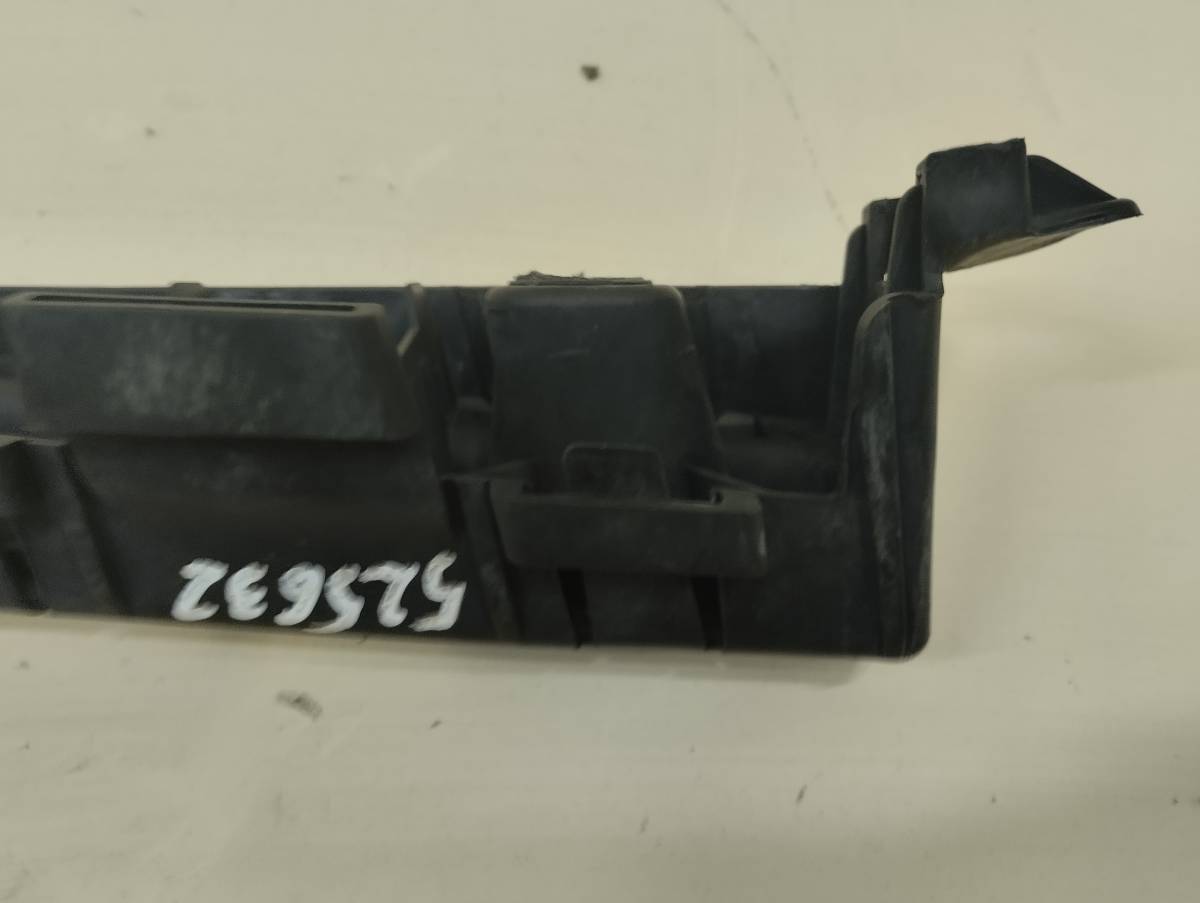 Направляющая заднего бампера левая Chevrolet Cruze (J300) 2009-2016