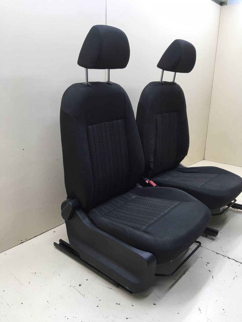 Сиденье (комплект) Volkswagen Polo (MK5) 2011-2020 Сиденье (комплект) Volkswagen Polo (MK5) 2011-2020