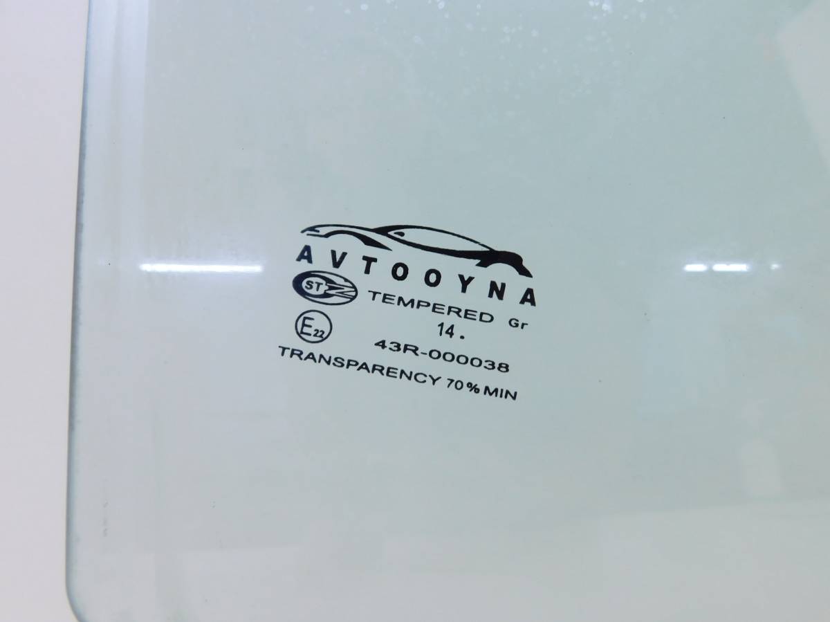 Стекло двери передней правой Chevrolet Cobalt (T250) 2011-2015