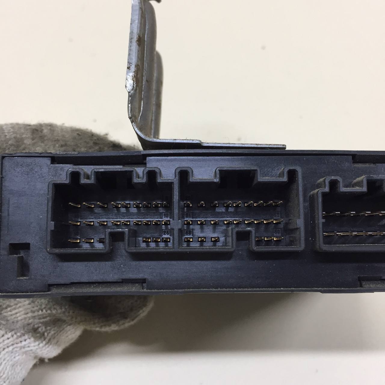Блок комфорта Nissan Almera (N16) 2000-2006 Блок комфорта Nissan Almera (N16) 2000-2006