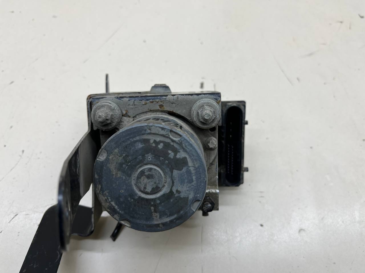 Блок ABS (насос) Hyundai Elantra (HD) 2006-2010