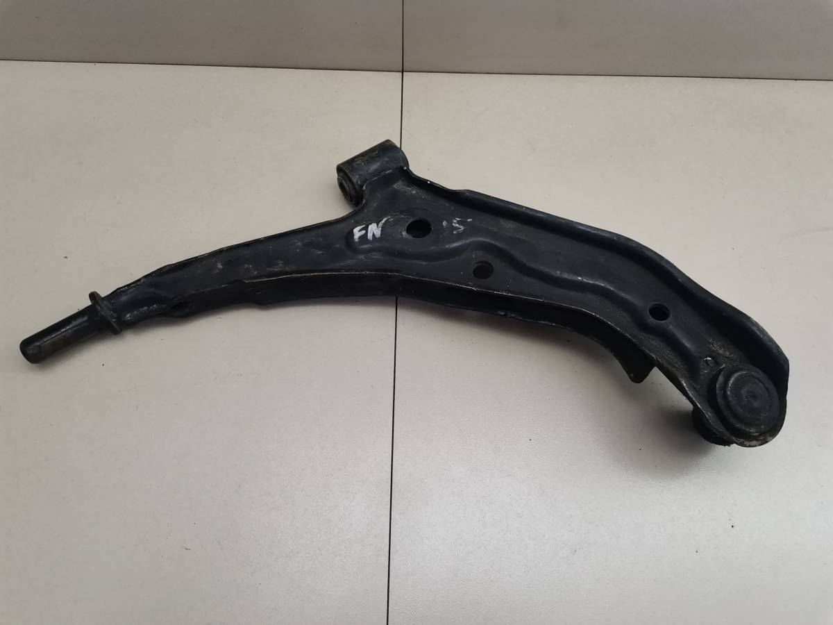 Рычаг передний левый Nissan Almera (N15) 1995-2000 Рычаг передний левый Nissan Almera (N15) 1995-2000