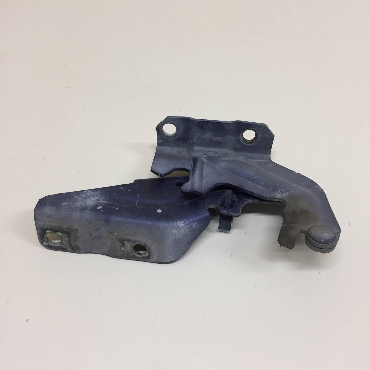 Петля капота правая Mitsubishi Lancer X (CX, CY) 2007> Петля капота правая Mitsubishi Lancer X (CX, CY) 2007>