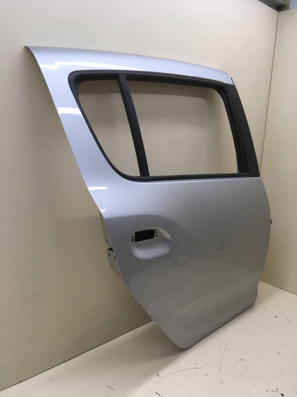 Дверь задняя правая Renault Sandero Stepway (5S) 2014-2022 Дверь задняя правая Renault Sandero Stepway (5S) 2014-2022