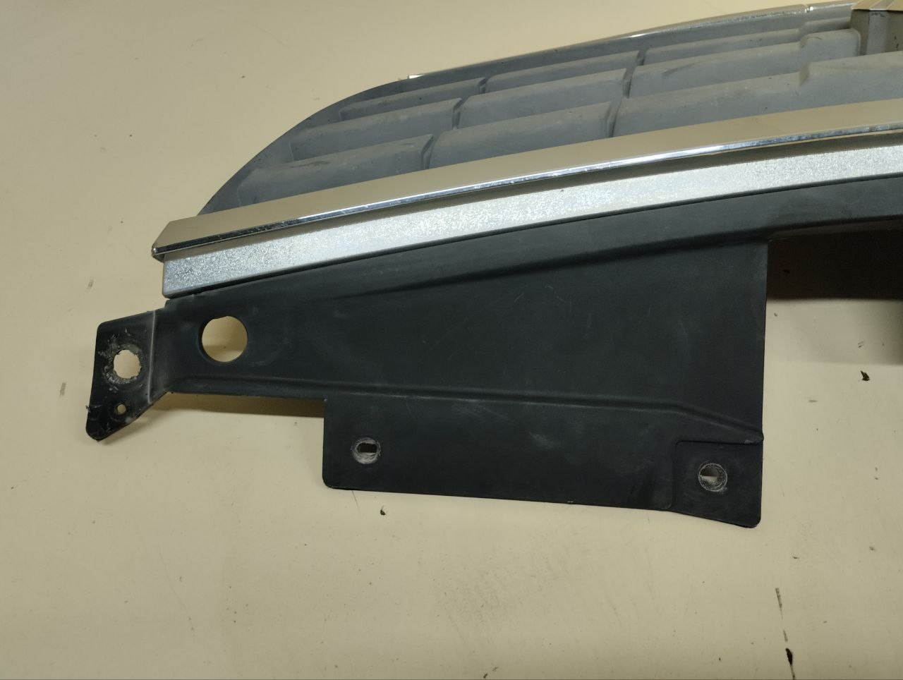 Решетка радиатора Nissan Almera Classic (B10) 2006-2013 Решетка радиатора Nissan Almera Classic (B10) 2006-2013