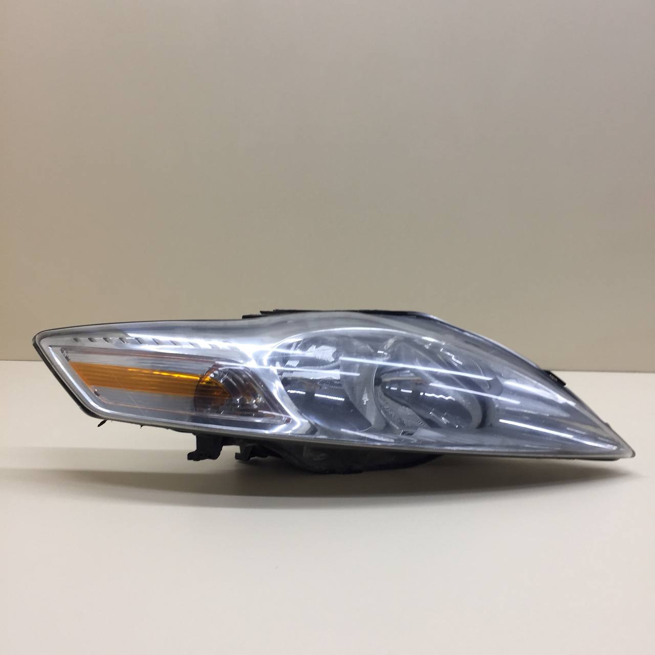 Фара правая Ford Mondeo 4 2007-2015