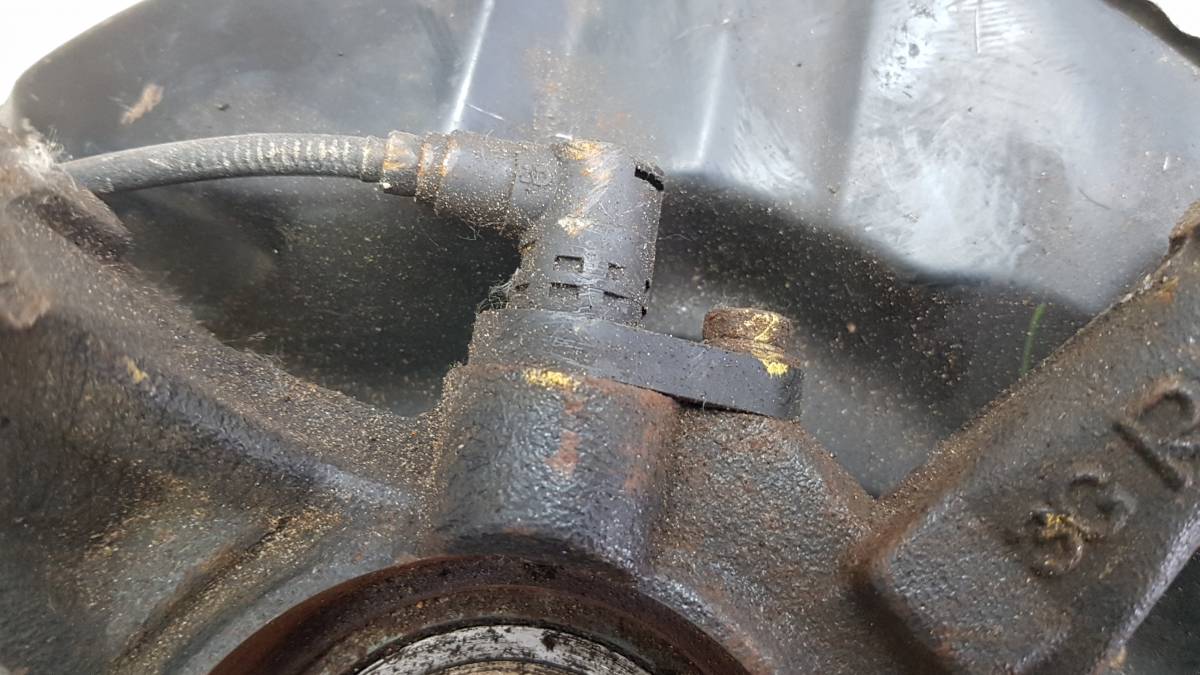 Кулак поворотный передний правый Toyota Vista Ardeo (V50) 1998-2003 Кулак поворотный передний правый Toyota Vista Ardeo (V50) 1998-2003