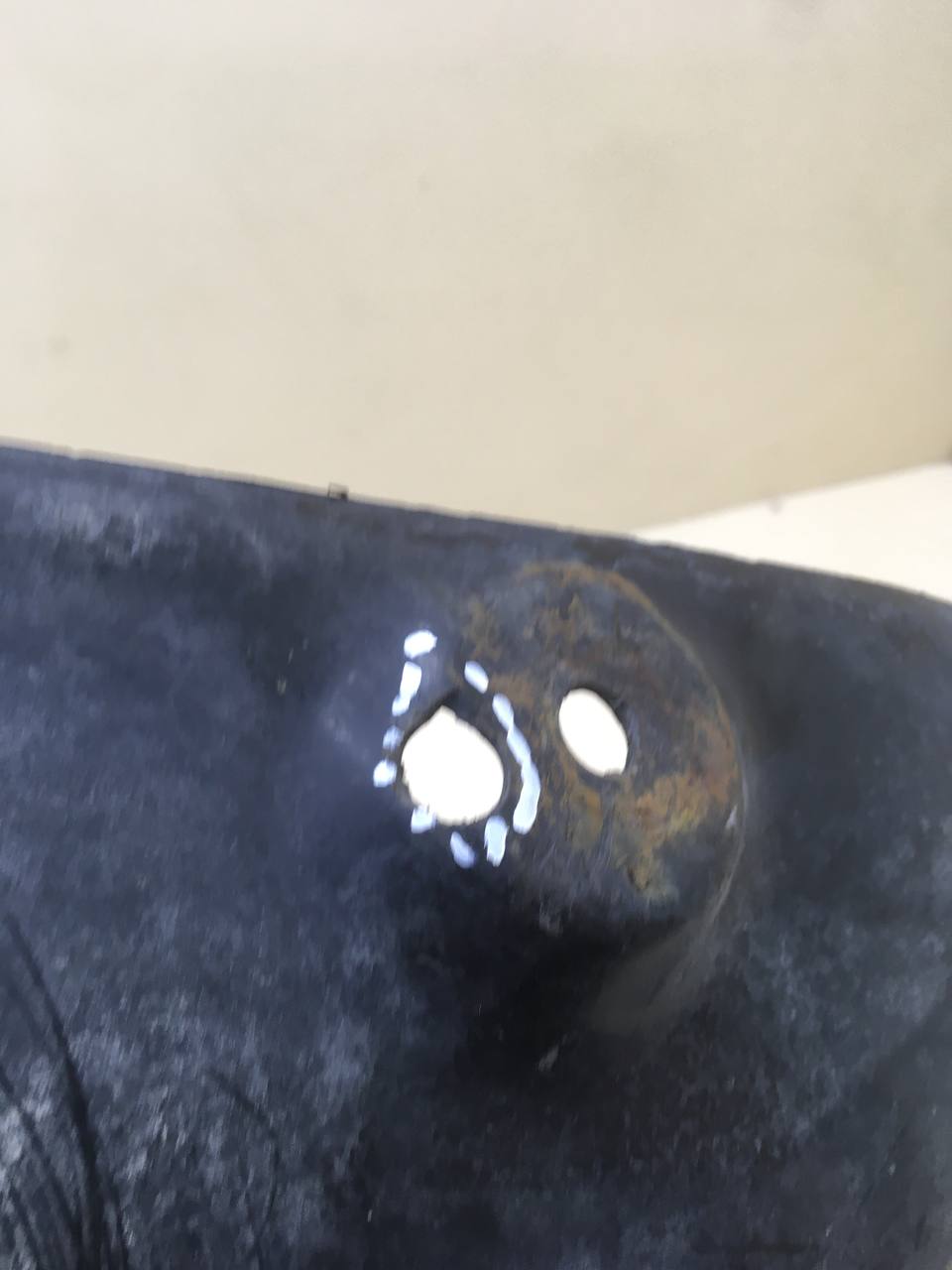 Локер передний правый Lada Priora 2007-2018