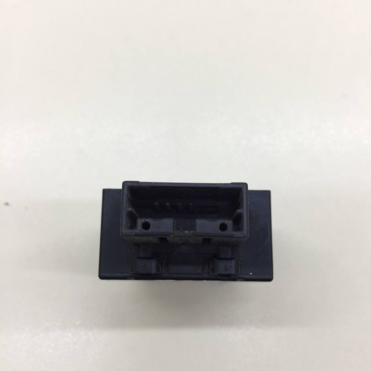 Кнопка омывателя фар Nissan X-Trail (T31) 2007-2014 Кнопка омывателя фар Nissan X-Trail (T31) 2007-2014