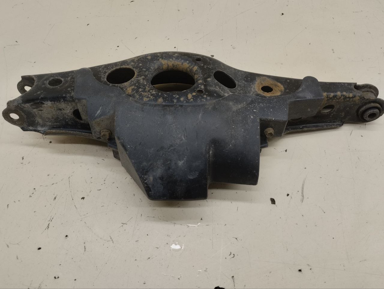 Рычаг задний поперечный Toyota Rav 4 (A30) 2006-2013